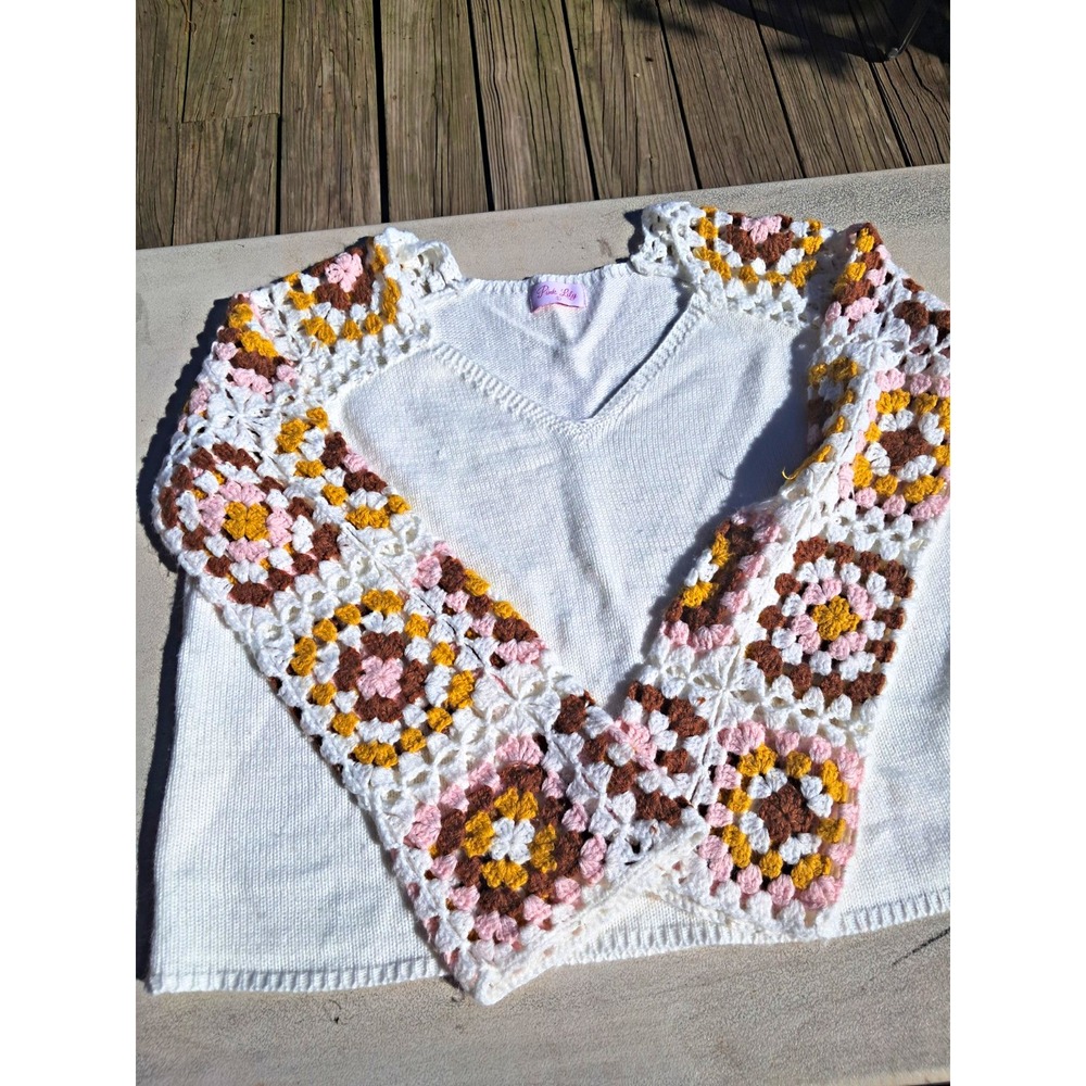 Pink Lily White Knit V-Neck Pullover Sweater Crochet Granny Square Sleeves L